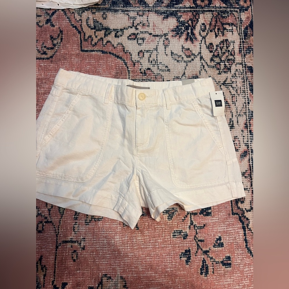 GAP White Shorts